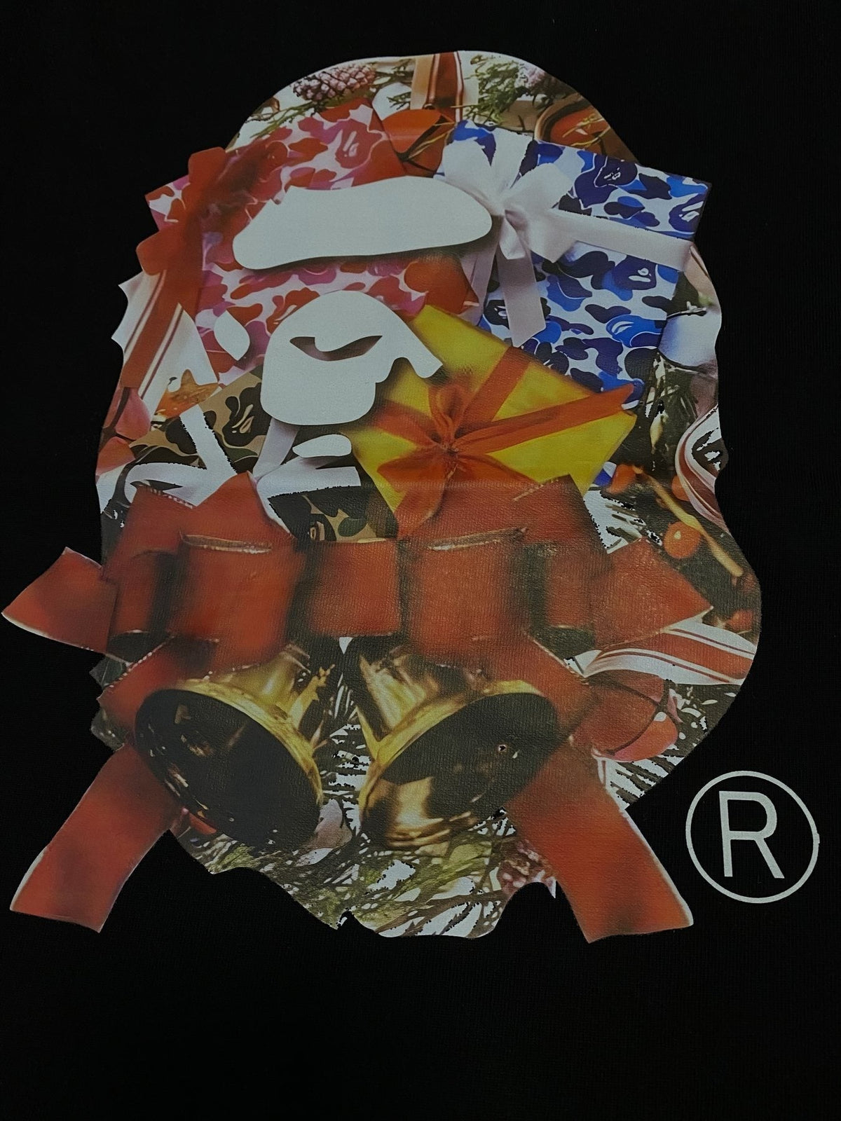 BAPE Merry Christmas Ape Head Graphic T-Shirt ¡ª detail