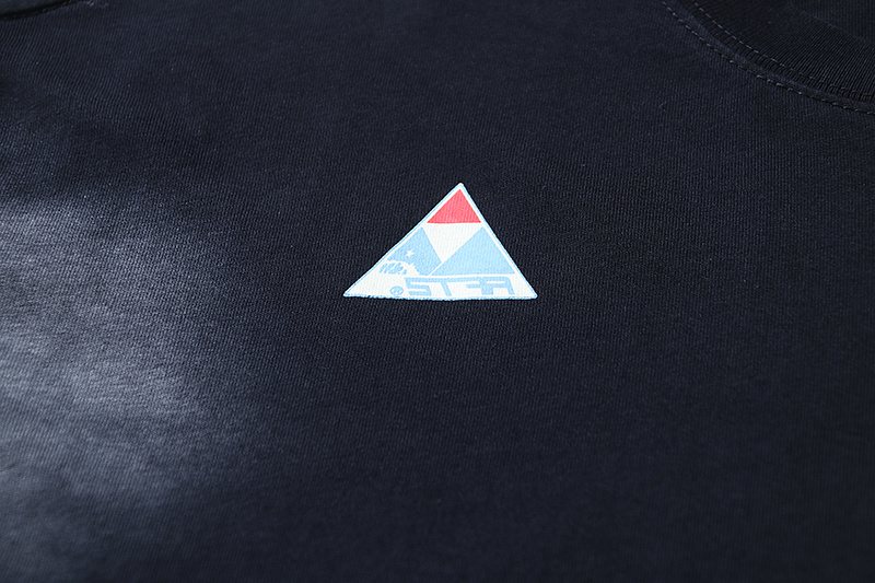HELISTAR Sports Graphic Short-Sleeve T-Shirt ¡ª detail