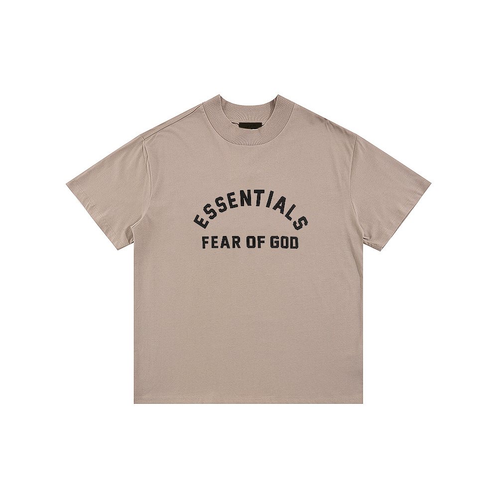 Fear of God ESSENTIALS Contrast Logo Short-Sleeve T-Shirt ¡ª front