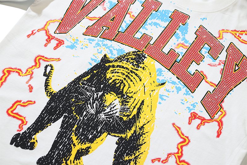 VALE USA Tiger Rhinestone Graphic T-Shirt ¡ª detail