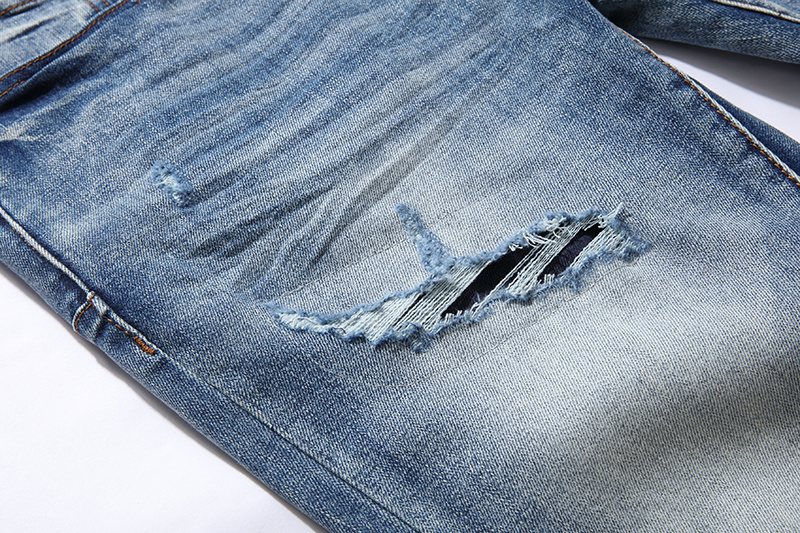 Purple Brand Distressed Blue Jeans ¡ª detail