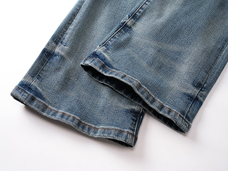 Purple Brand Distressed Flared Jeans ¡ª detail