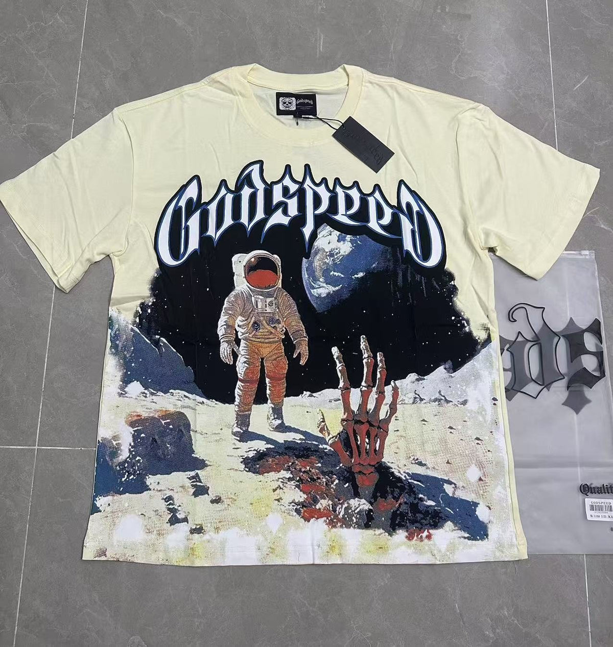 Godspeed Cream Astronaut Graphic Short-Sleeve T-Shirt ¡ª context