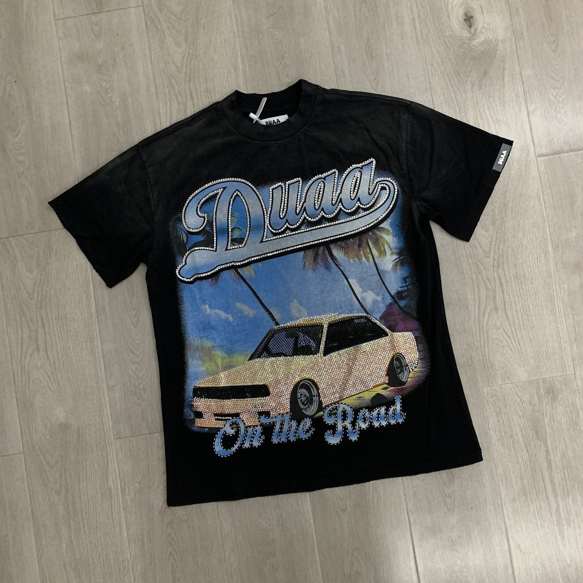 DUAA Destination Car Graphic Short-Sleeve T-Shirt ¡ª front