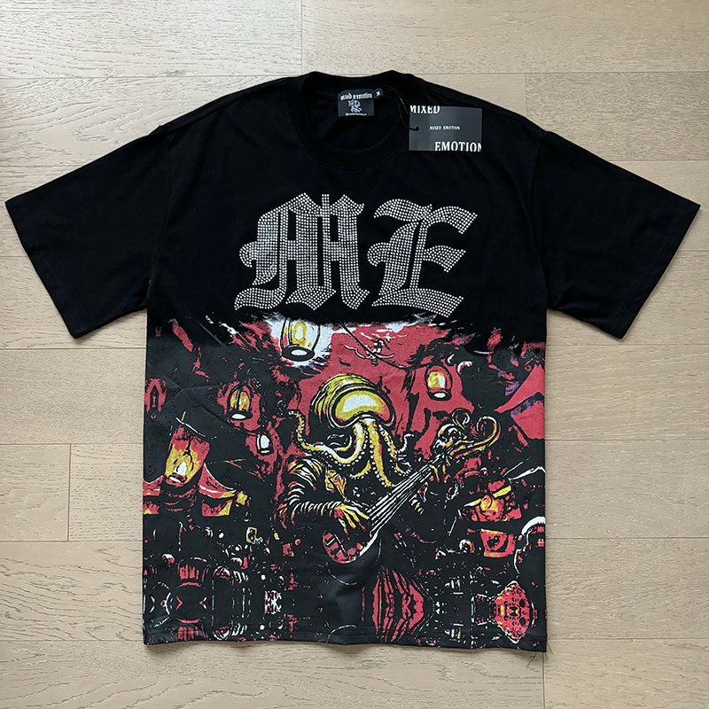 MIXED EMOTION Gothic Illustrated Graphic T-Shirt ¡ª front