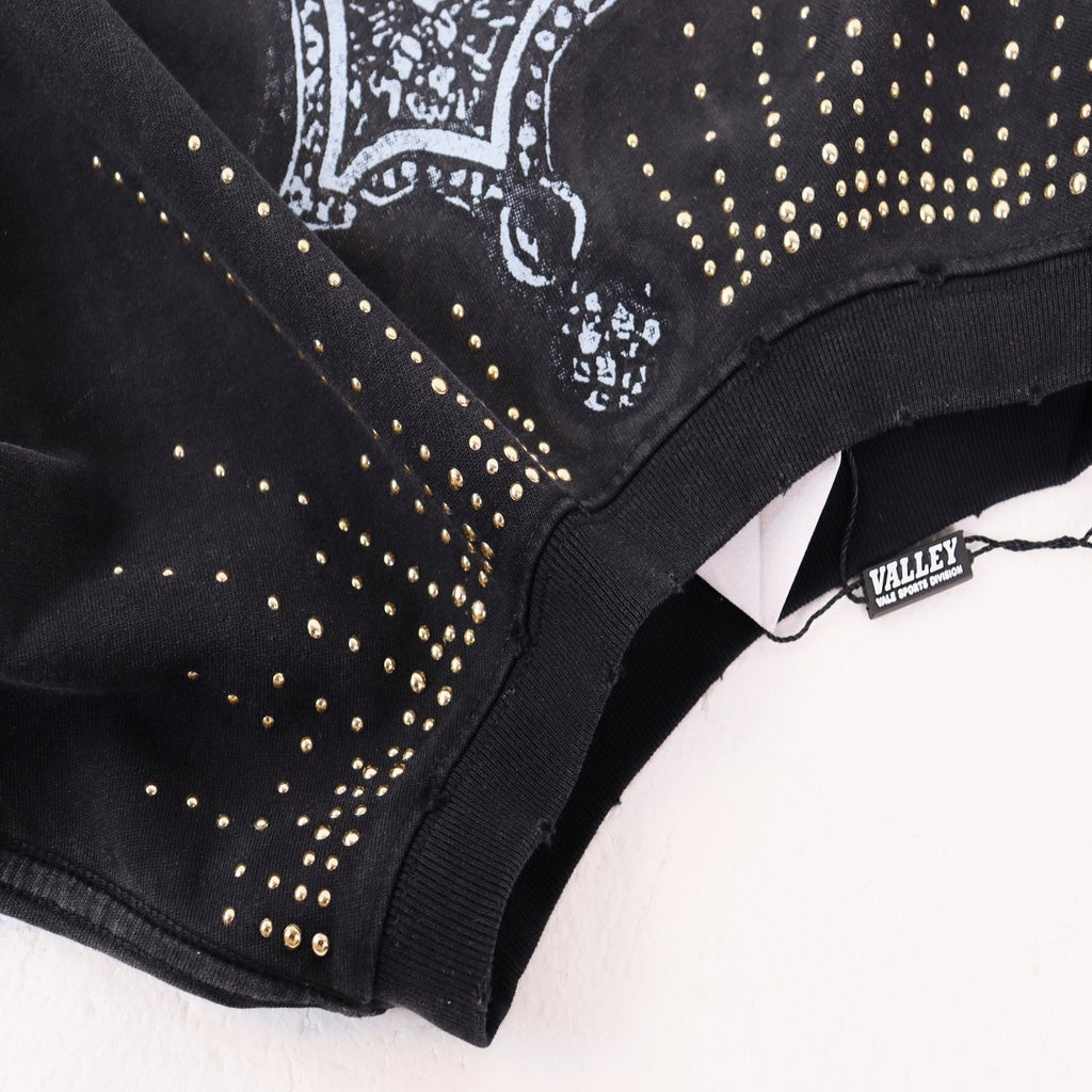 VALE USA Studded Cross Graphic T-Shirt ¡ª detail