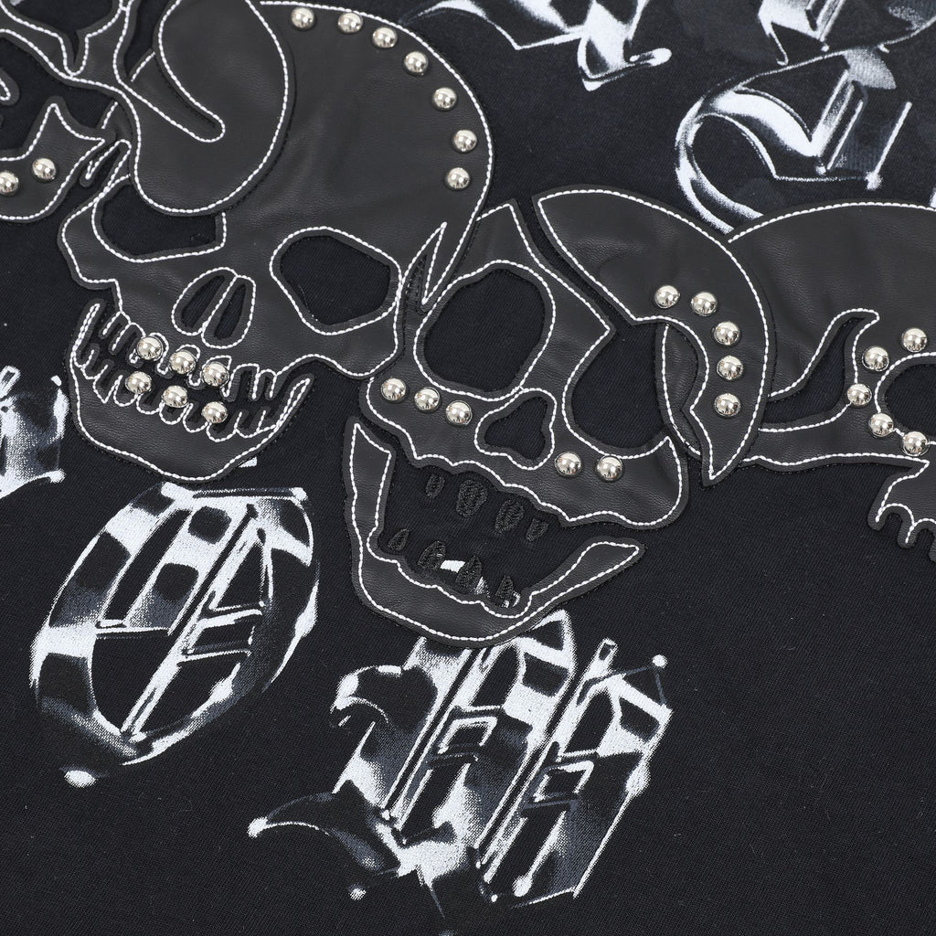 FIRST ROW Wake Up and Be Fierce Skull Appliqu¨¦ T-Shirt ¡ª detail