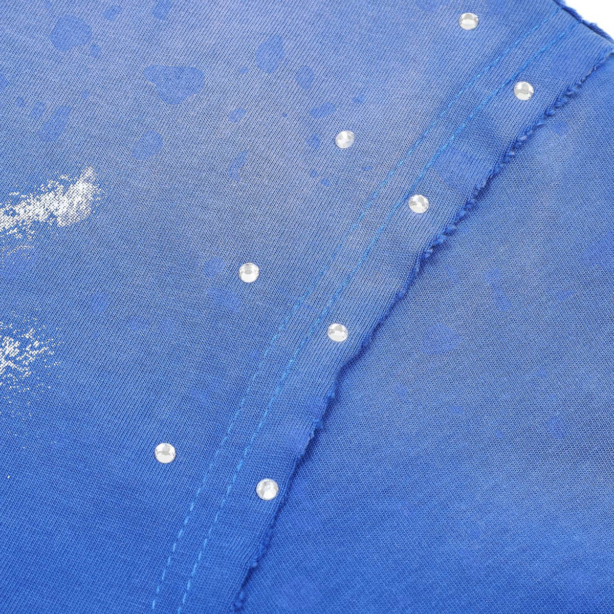 FIRST ROW A Sacred Vow Heart Graphic T-Shirt ¡ª detail