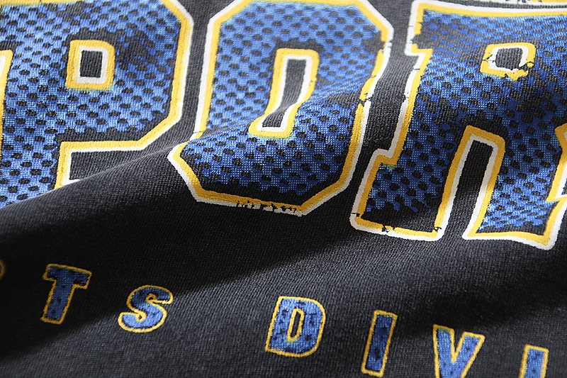 VALE USA Sports Division Graphic T-Shirt - Charcoal ¡ª detail