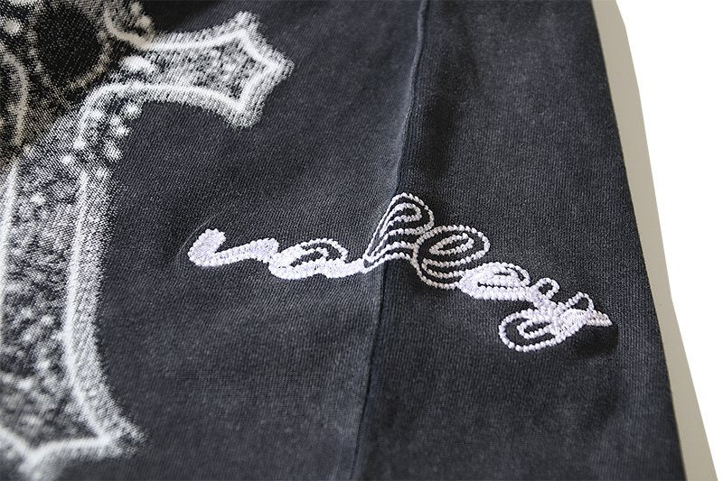 VALE USA Cross Graphic Short-Sleeve T-Shirt ¡ª detail