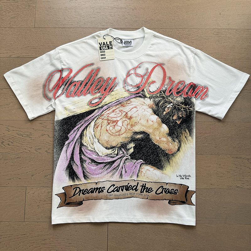 VALE USA Dreams Carried the Cross Graphic T-Shirt ¡ª hero
