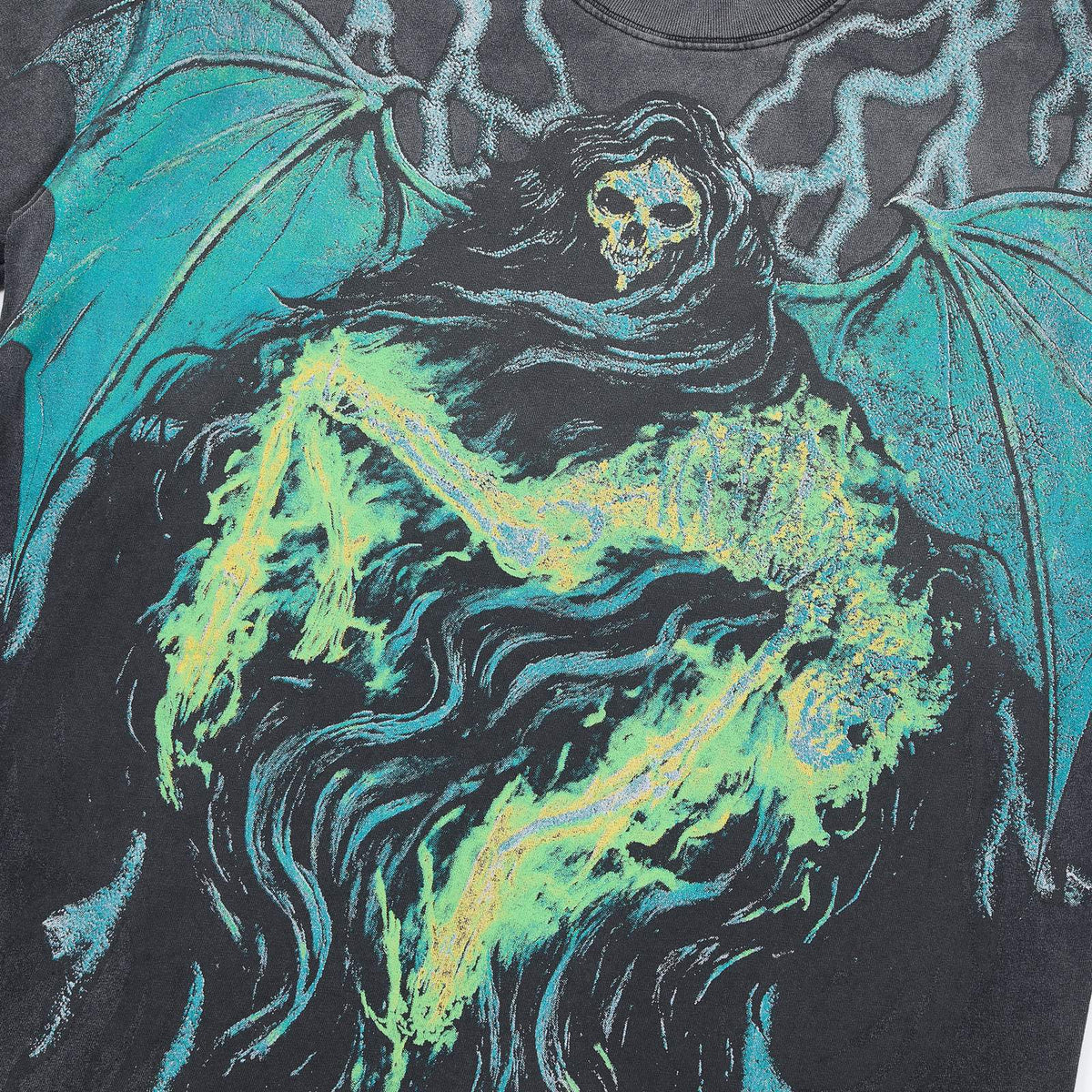 VALE USA Dream Graphic Short-Sleeve T-Shirt ¡ª detail