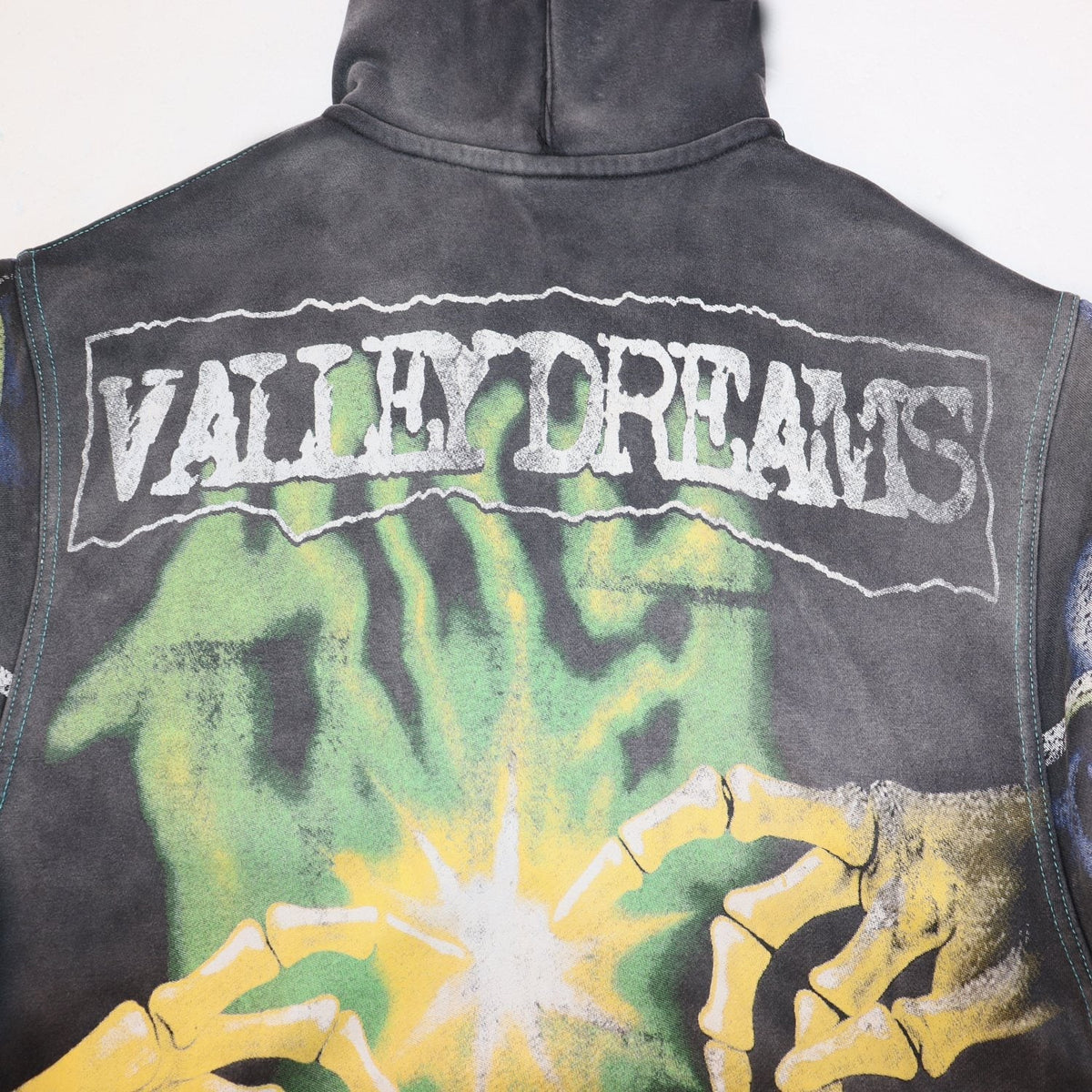 VALE USA Valley Dreams Skull Graphic Zip Hoodie ¡ª detail