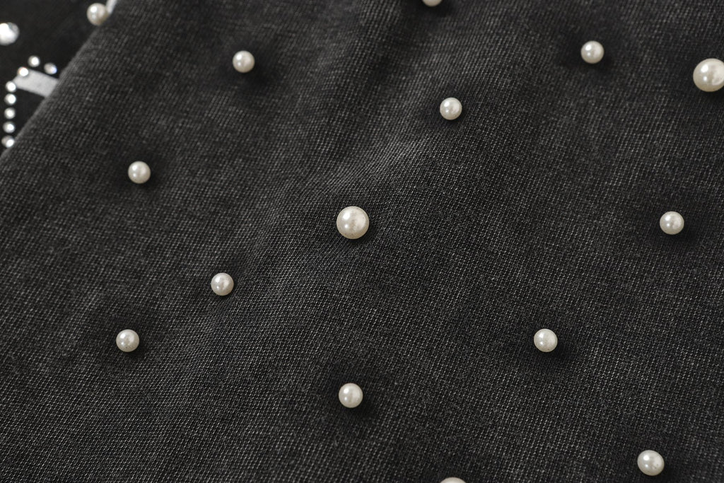 Godspeed Hooded Skull Graphic Studded-Sleeve T-Shirt ¡ª fabric_closeup