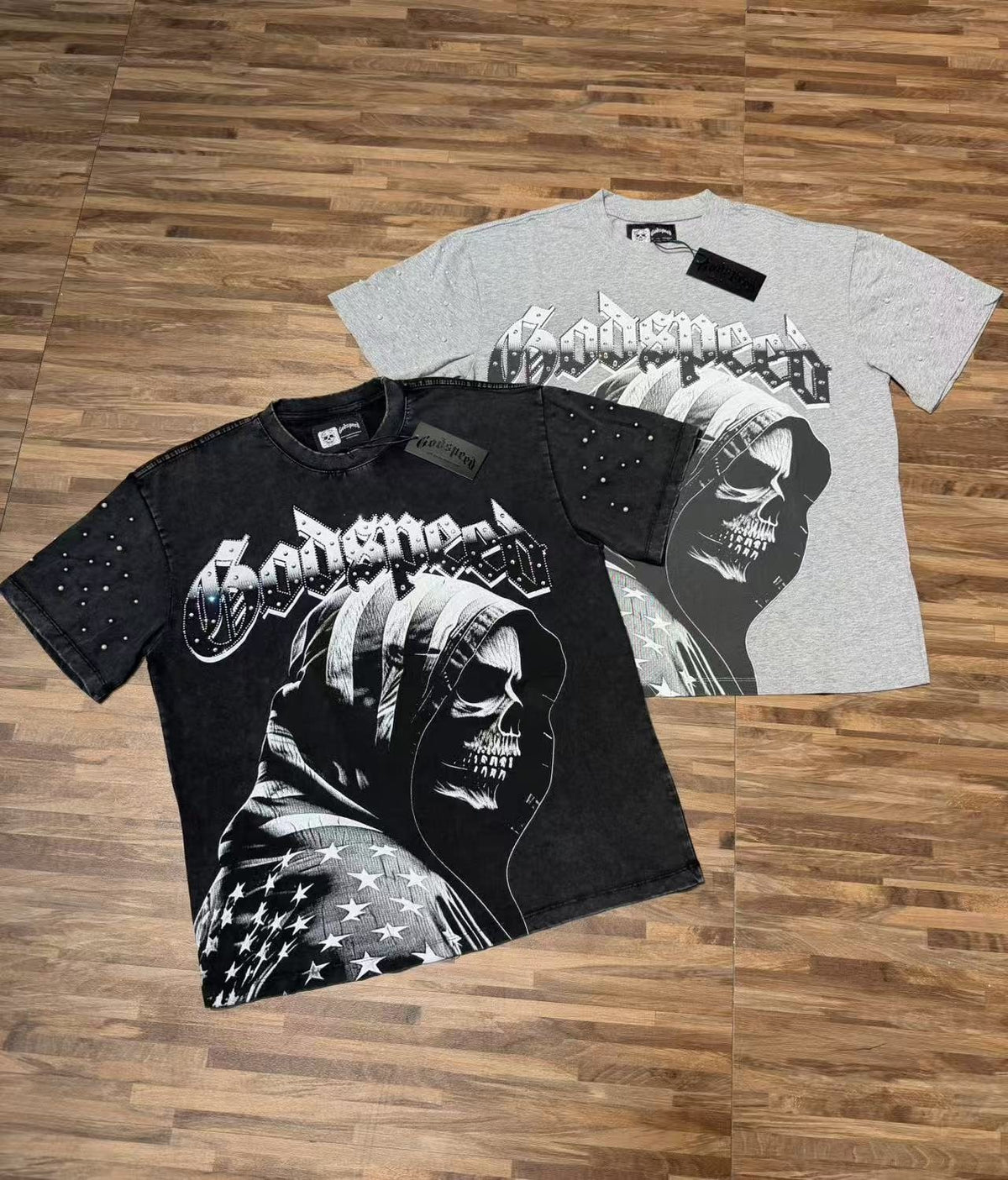Godspeed Hooded Skull Graphic Studded-Sleeve T-Shirt ¡ª context