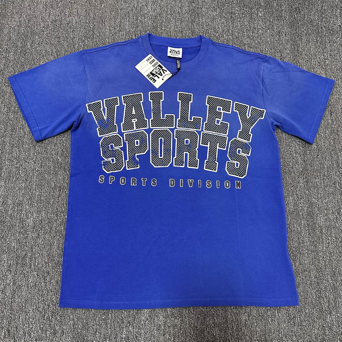 VALE USA Sports Division Graphic T-Shirt ¡ª hero