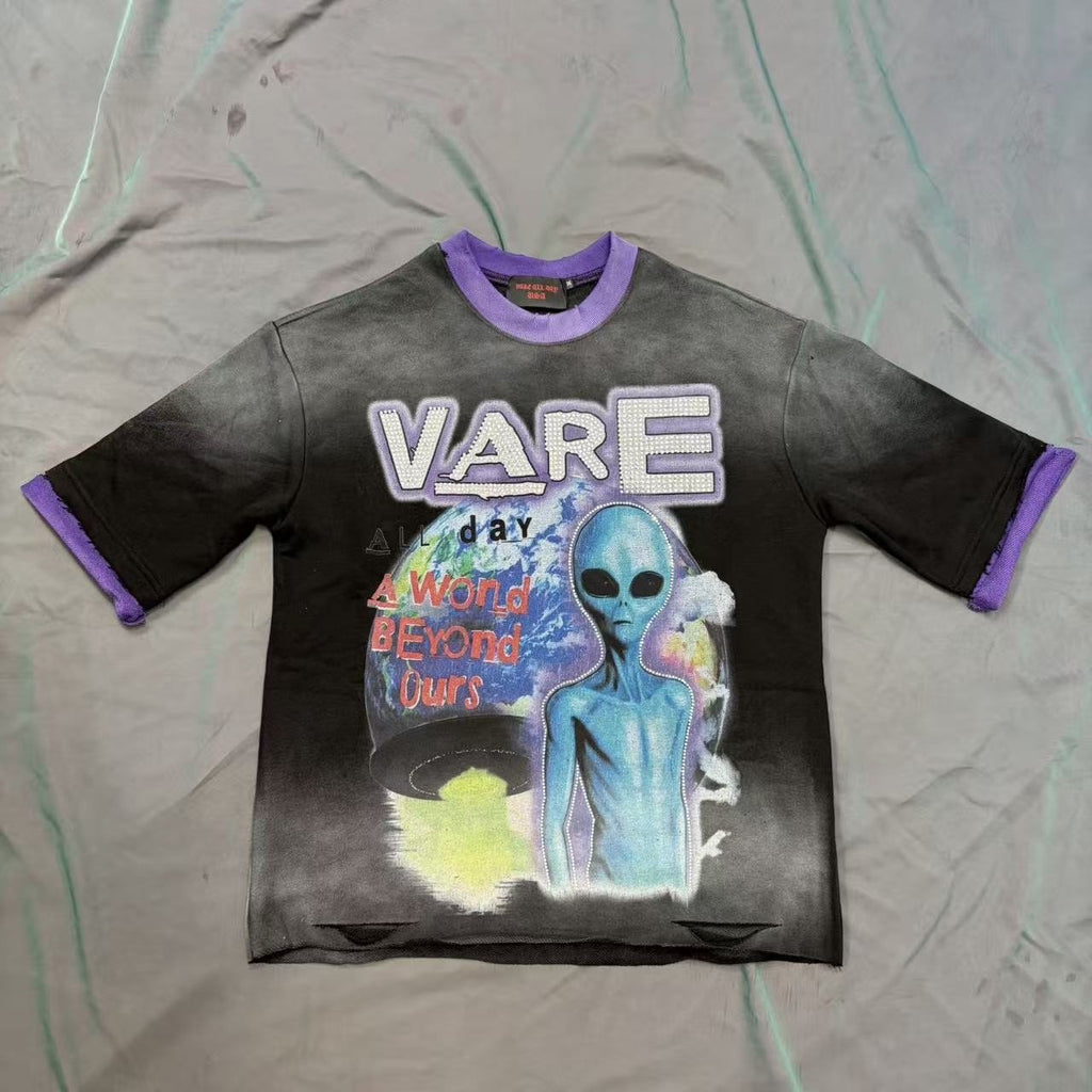 VALE ALL DAY USA A World Beyond Ours Alien Graphic T-Shirt ¡ª front