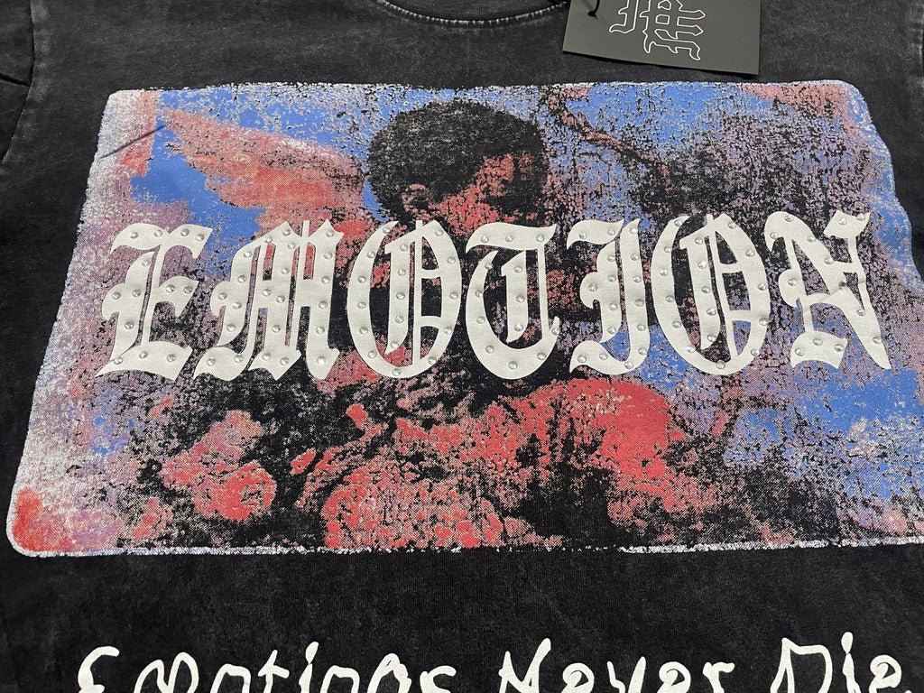MIXED EMOTION Rhinestone Graphic Acid-Wash T-Shirt ¡ª detail