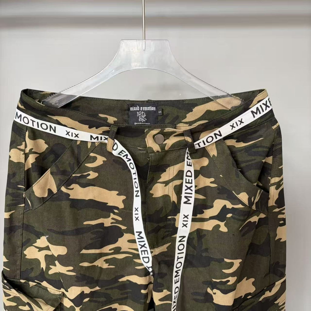 Mixed Emotion Camouflage Cargo Pants ¡ª detail