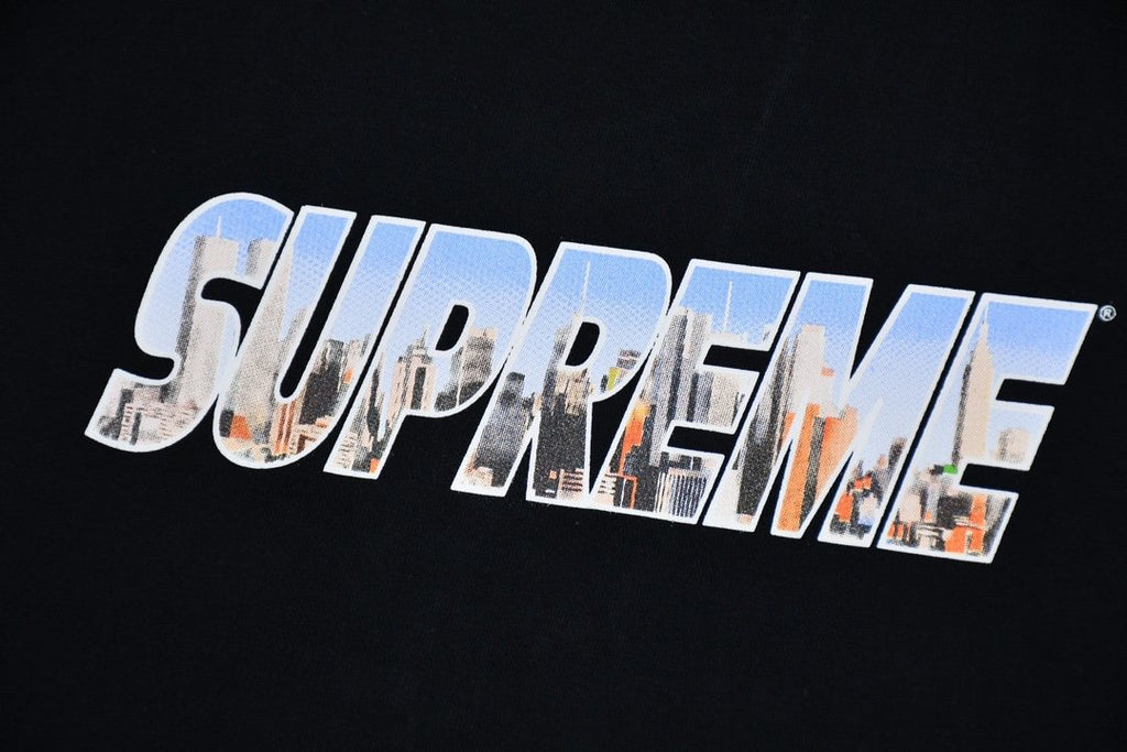 Supreme Gotham Skyline Graphic T-Shirt ¡ª fabric_closeup