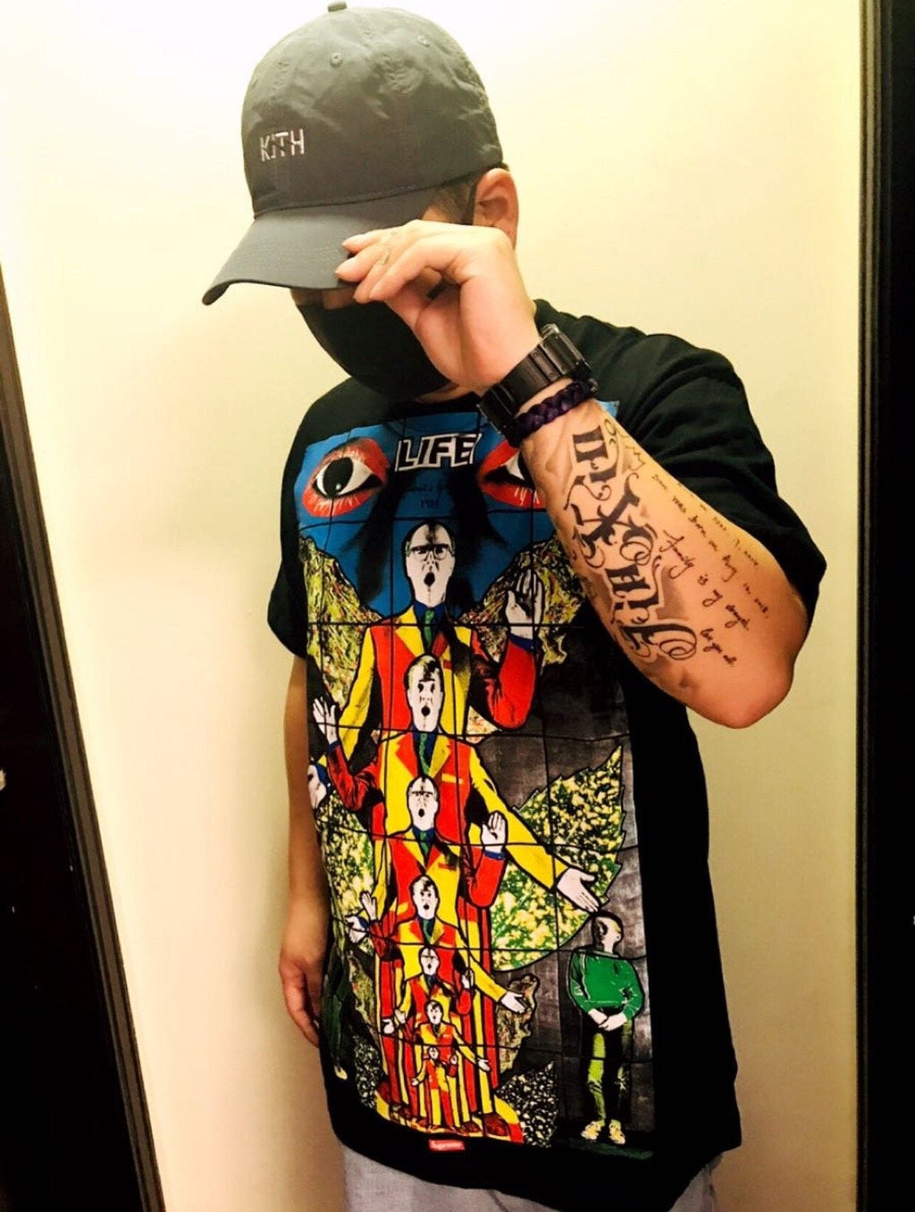 Supreme LIFE Graphic Short-Sleeve T-Shirt ¡ª context