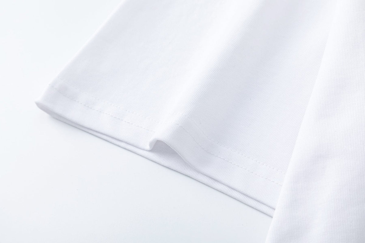 Supreme World Famous Short-Sleeve Graphic T-Shirt ¡ª fabric_closeup