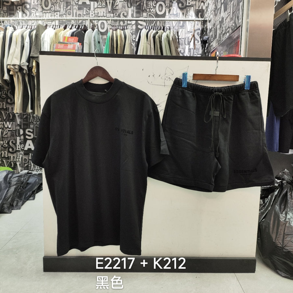 ESSENTIALS Fear of God Graphic T-Shirt & Shorts Set ¡ª back
