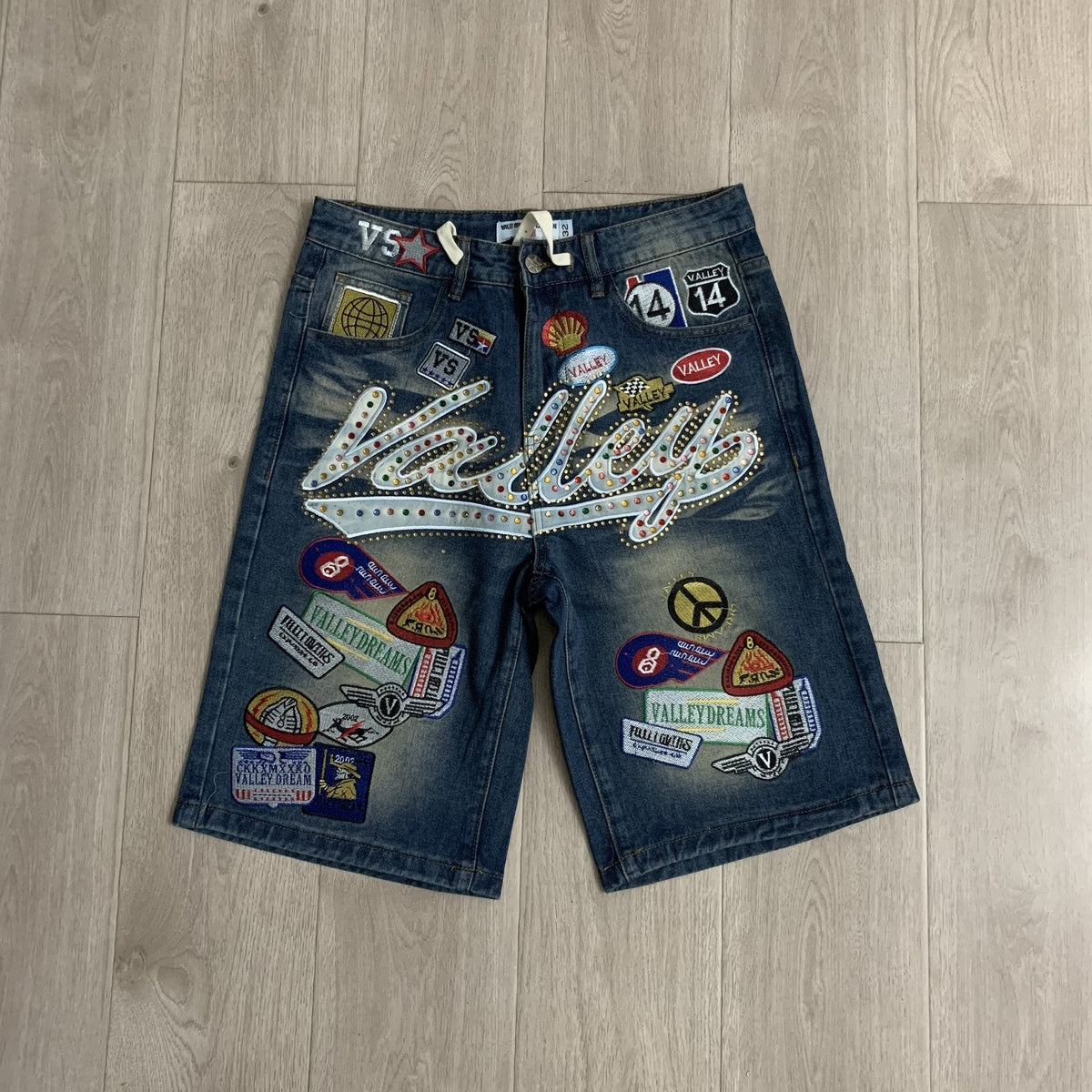 VALE 1980s Patch Rhinestone Denim Shorts ¡ª hero