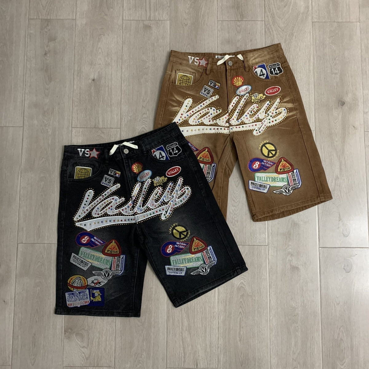 VALE 1980s Patch Rhinestone Denim Shorts ¡ª comparison