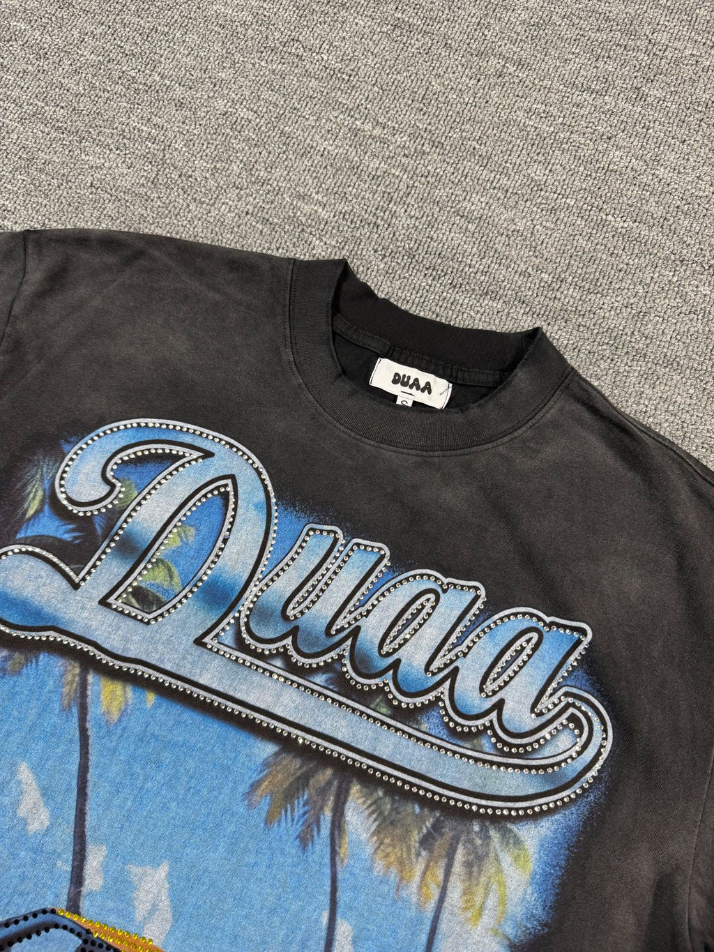 DUAA New Age Washed Black Graphic T-Shirt ¡ª detail