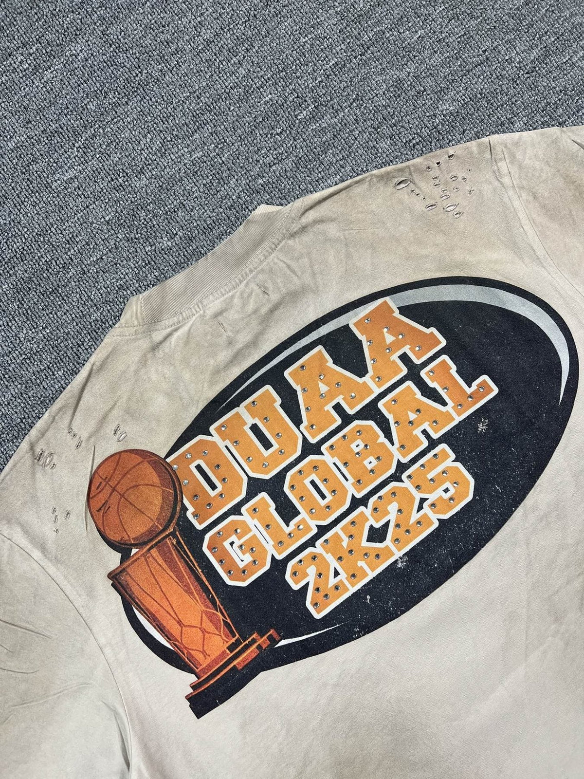 DUAA New Age Basketball Graphic T-Shirt ¡ª detail