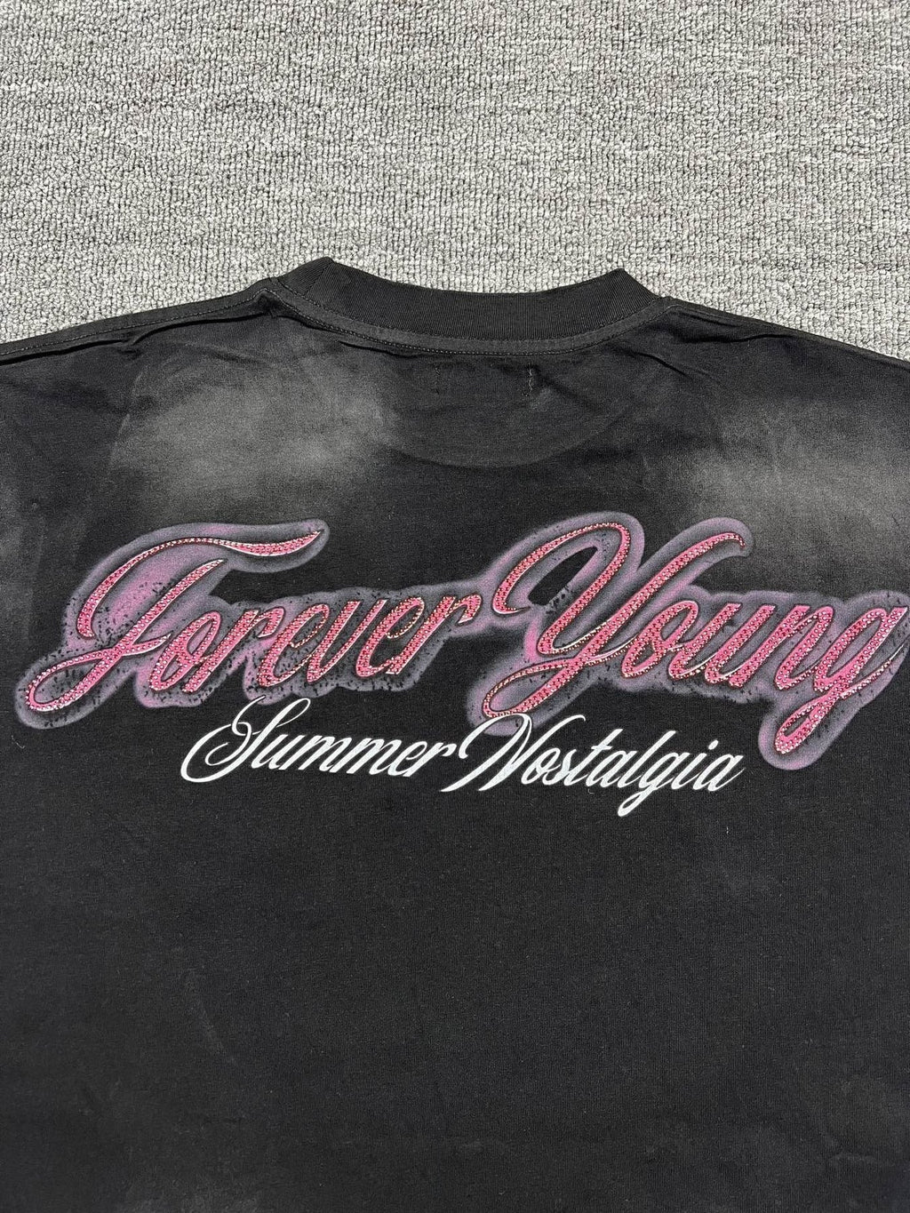 DUAA Forever Young Beach Graphic T-Shirt ¡ª detail