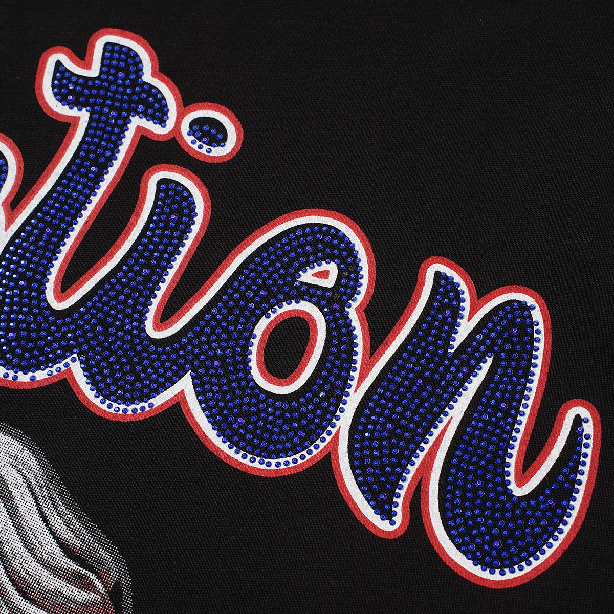 MIXED EMOTION Angel Graphic T-Shirt ¡ª detail