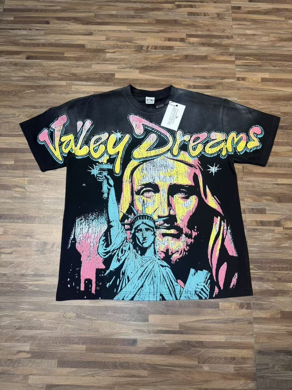 VALLEY Statue Portrait Graphic T-Shirt ¡ª front