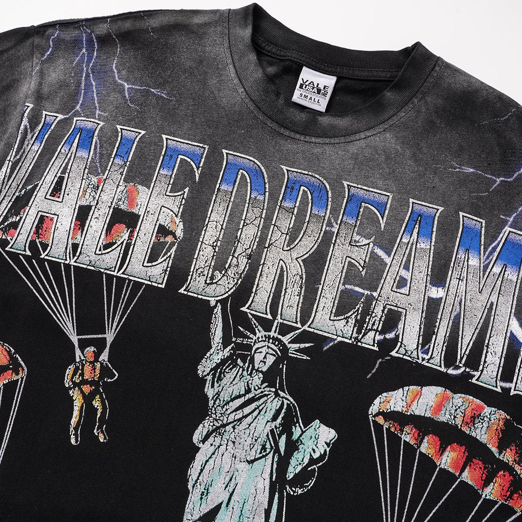 VALLEY Statue of Liberty Parachute Graphic T-Shirt ¡ª detail