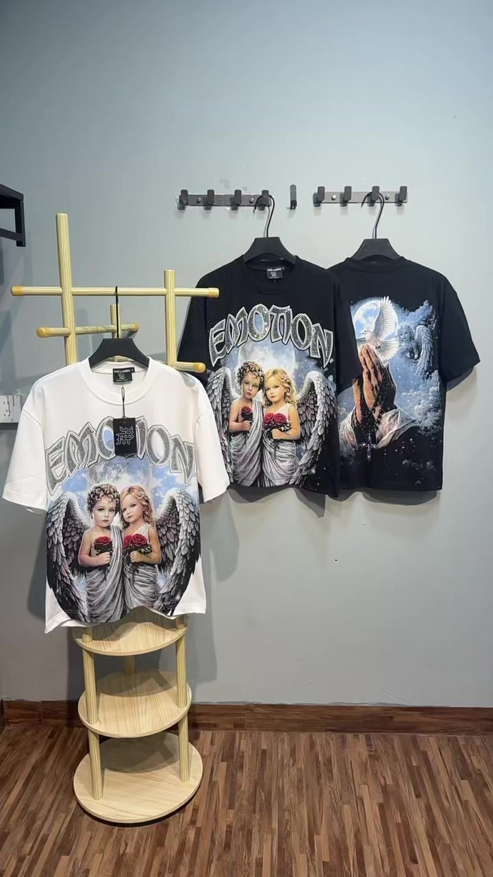 MIXED EMOTION Angel Praying Hands Graphic T-Shirt ¡ª context