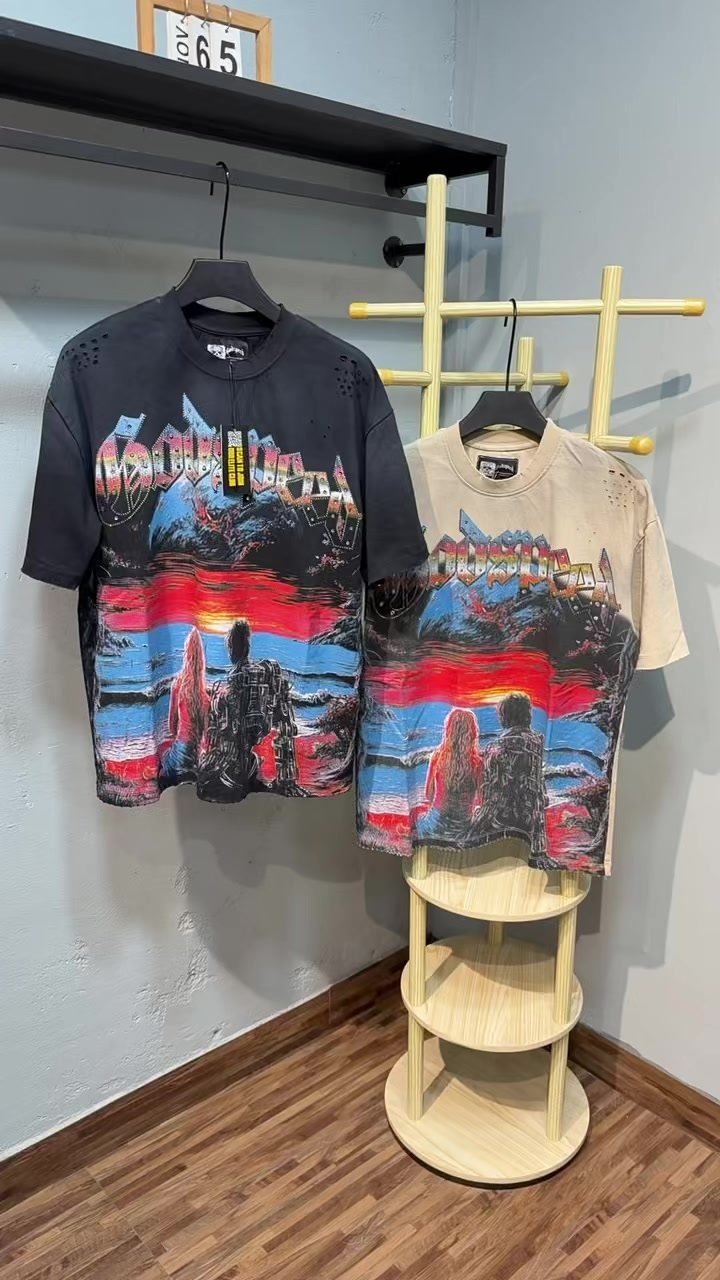 Godspeed Sunset Couple Distressed Graphic T-Shirt ¡ª context