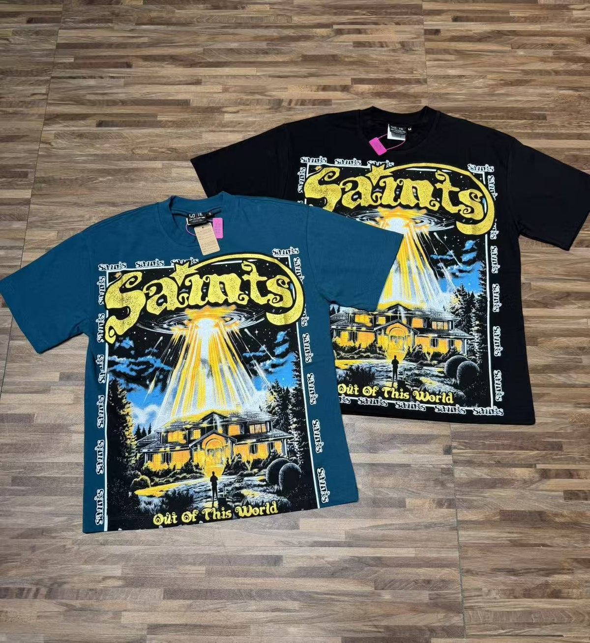 SAINT UFO Alien Graphic Short-Sleeve T-Shirt ¡ª comparison