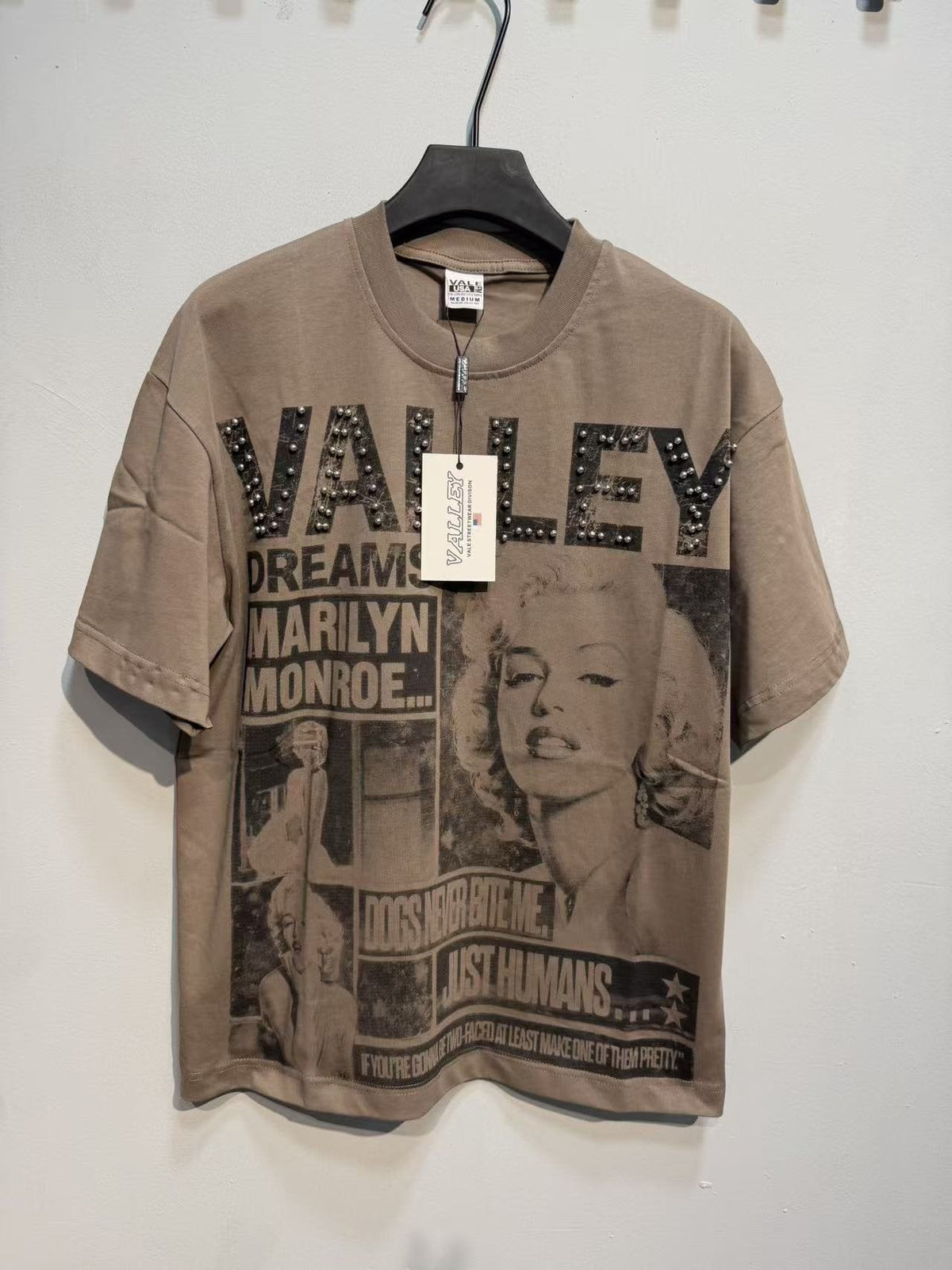 VALLEY Marilyn Monroe Dreams Graphic T-Shirt ¡ª front