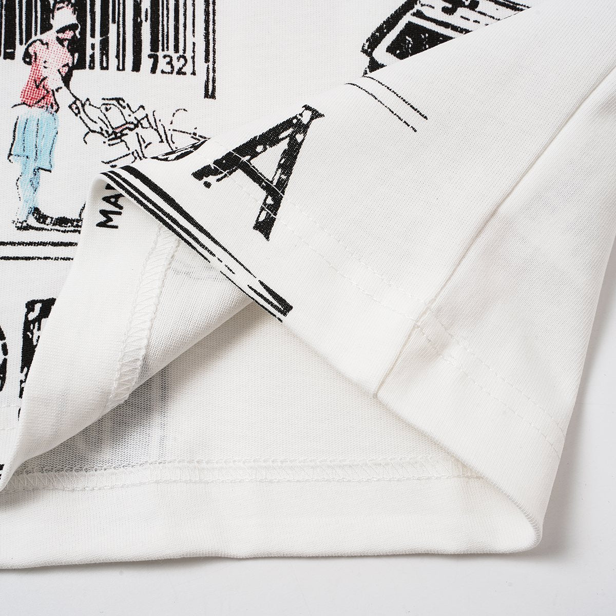 VALLEY Dreams Graphic Short-Sleeve T-Shirt ¡ª detail