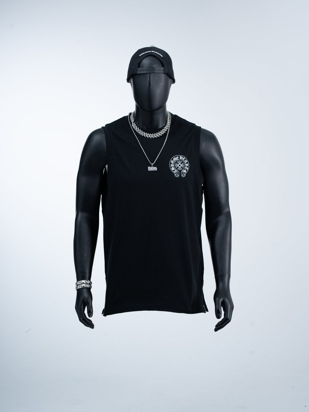 Chrome Hearts Rainbow Horseshoe Graphic Sleeveless T-Shirt ¡ª model