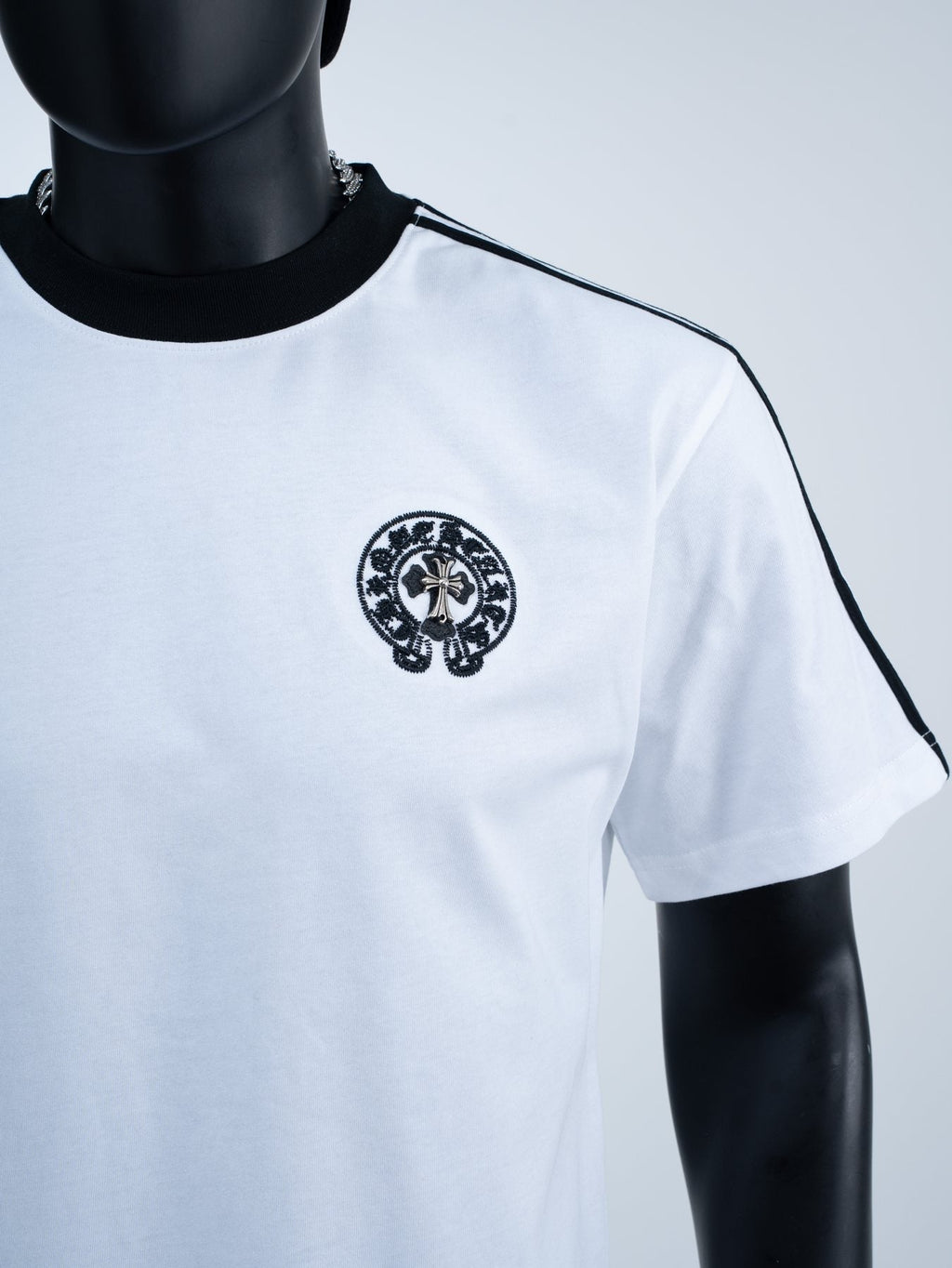 Chrome Hearts Horseshoe Cross Graphic T-Shirt ¡ª front