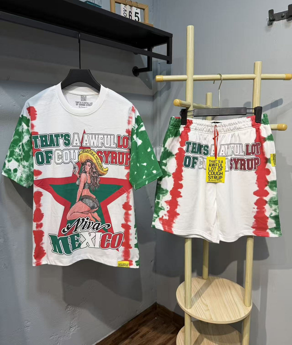 THAT'S A AWFUL LOT OF COUGH SYRUP Cowgirl Graphic Short-Sleeve Set ¡ª context