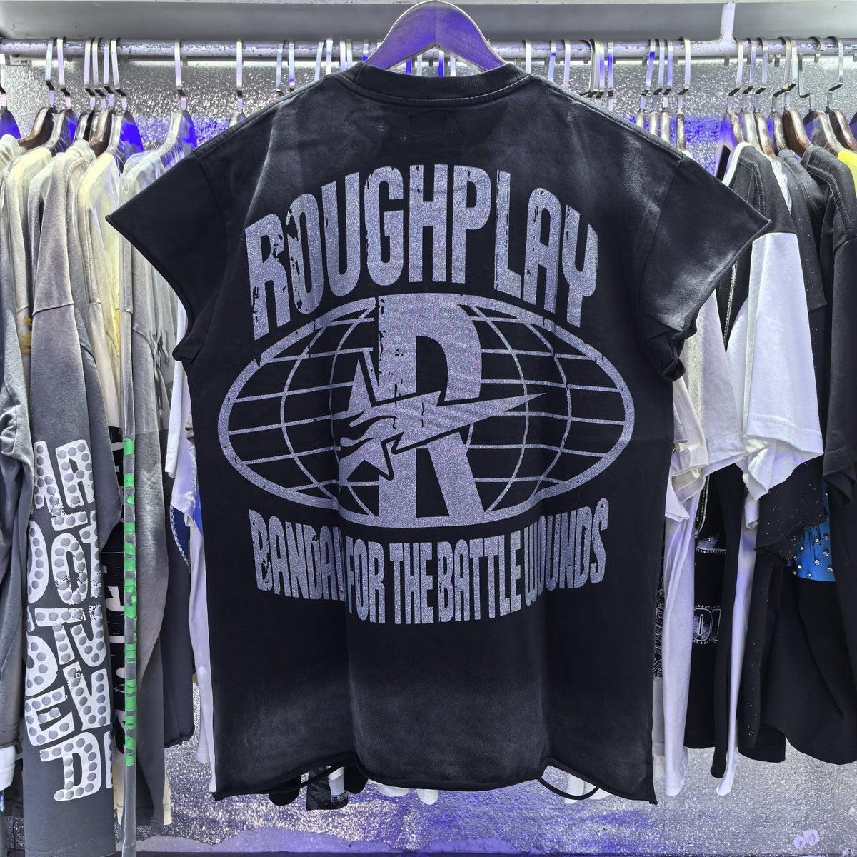 Rough Play Washed Rhinestone Sleeveless T-Shirt ¡ª context