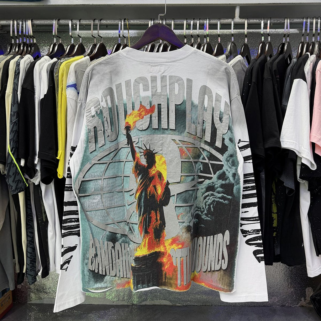 Rough Play Statue of Liberty Graphic Long-Sleeve T-Shirt ¡ª context