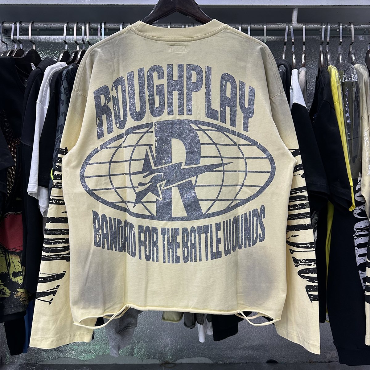 Rough Play Lost In Space Astronaut Long-Sleeve T-Shirt ¡ª context