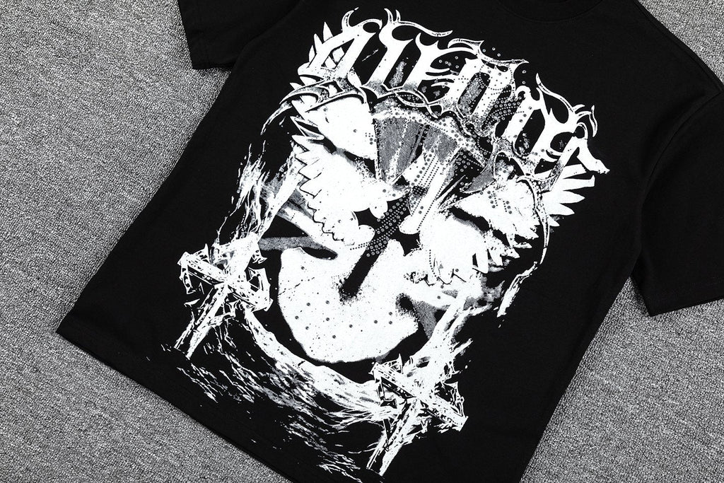 GUAPI Distressed Graphic T-Shirt ¡ª detail