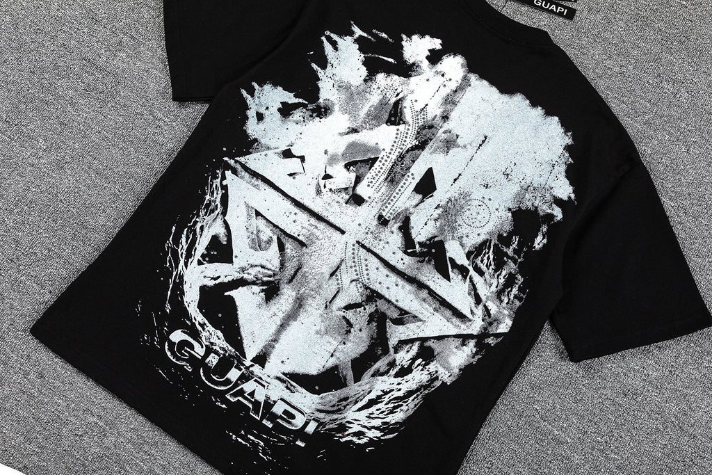 GUAPI Distressed Graphic T-Shirt ¡ª detail