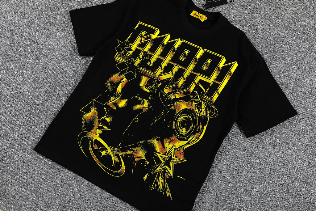 GUAPI Lost in Space Astronaut Graphic T-Shirt ¡ª front
