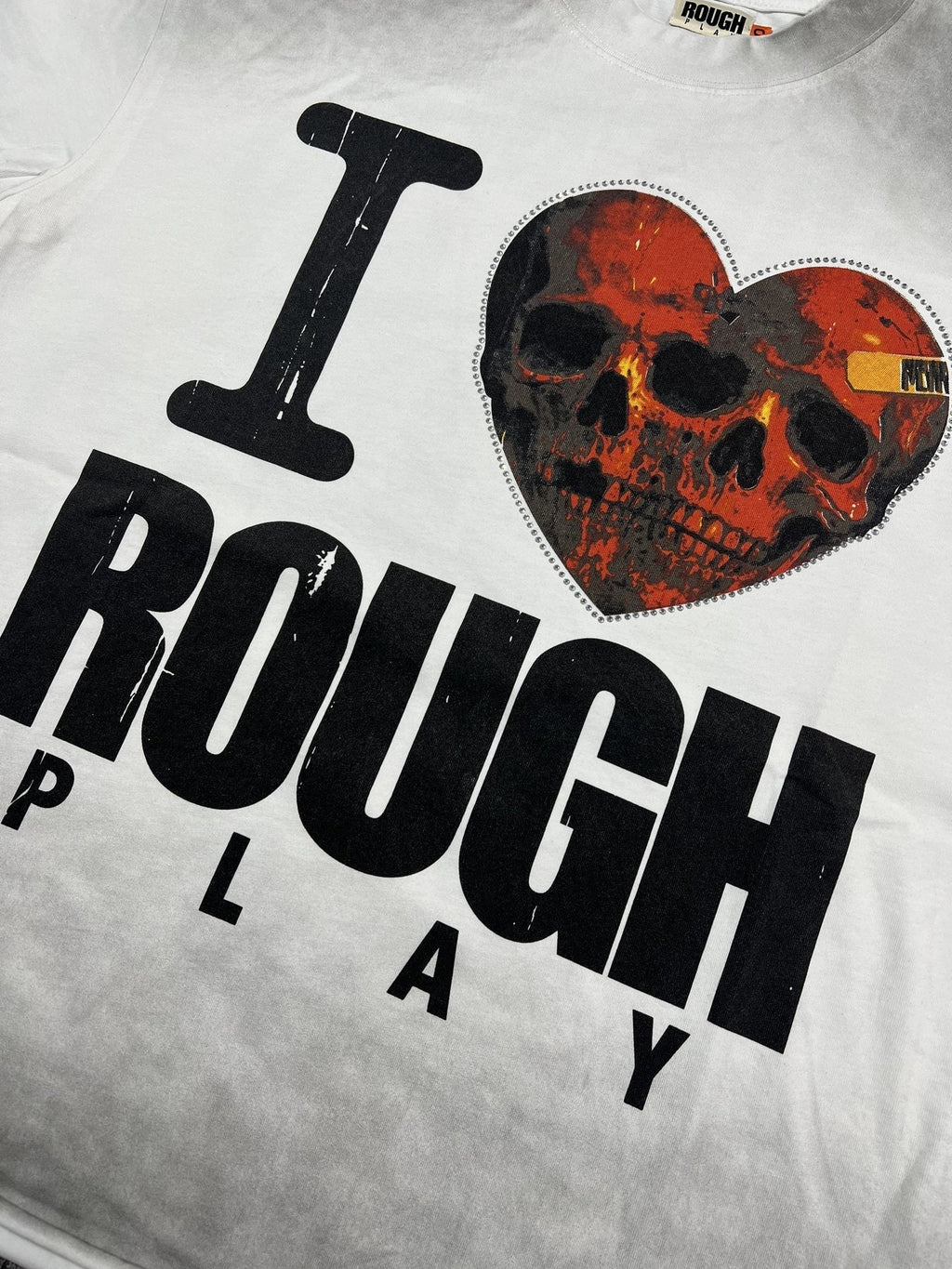 Rough Play Skull Heart Washed Graphic T-Shirt ¡ª detail